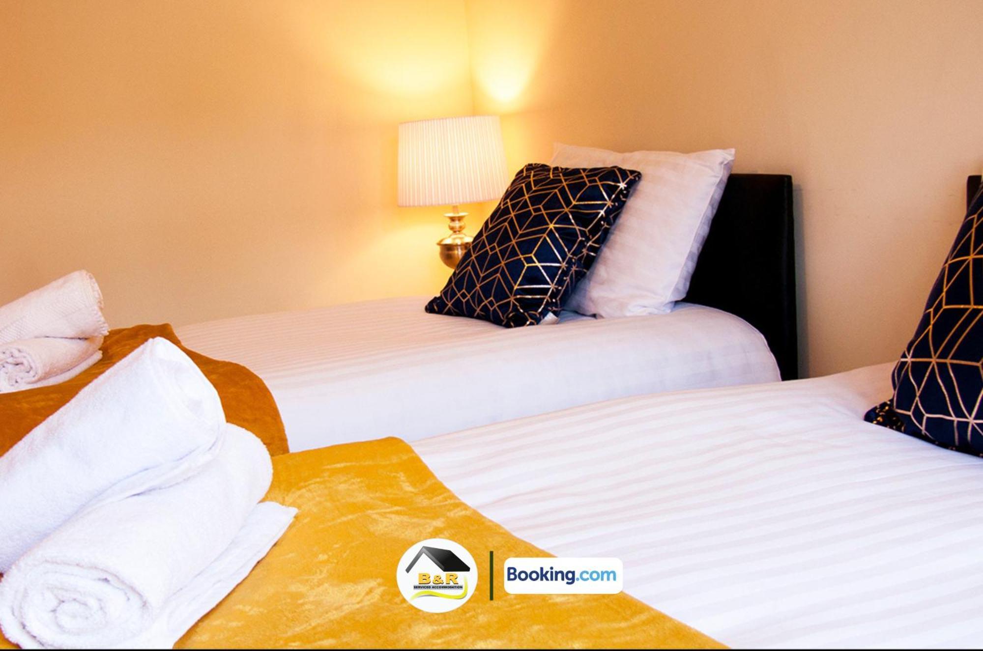 3 Bedroom House By B And R Serviced Accommodation Amesbury With Super Fast Wi-Fi 145Mbps Luaran gambar