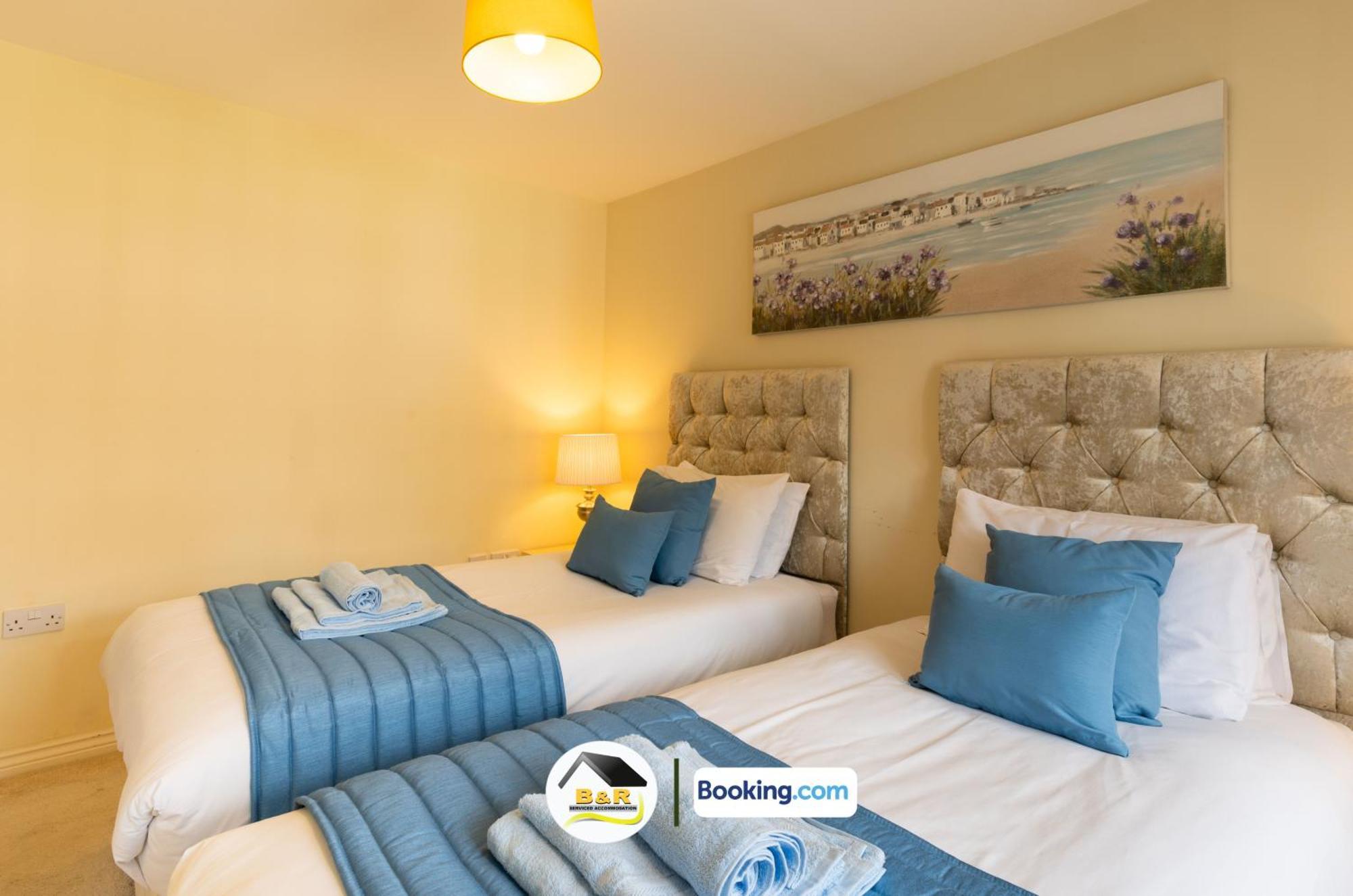3 Bedroom House By B And R Serviced Accommodation Amesbury With Super Fast Wi-Fi 145Mbps Luaran gambar