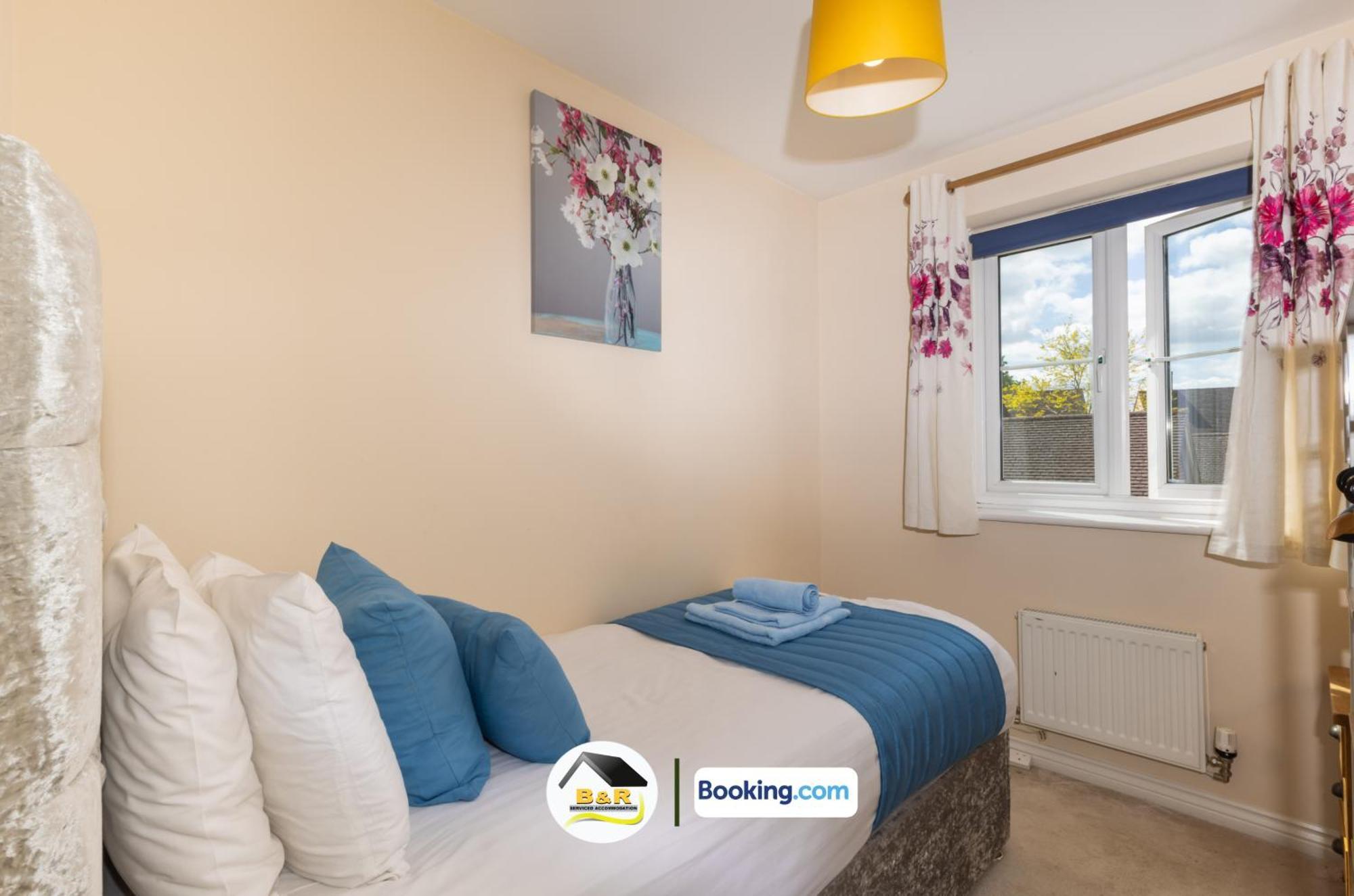 3 Bedroom House By B And R Serviced Accommodation Amesbury With Super Fast Wi-Fi 145Mbps Luaran gambar